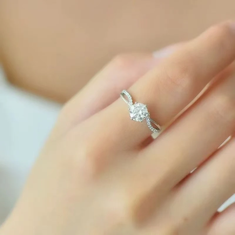 925银莫桑石戒指 〖诗诗同款〗高品质莫桑石婚戒情侣对戒轻奢