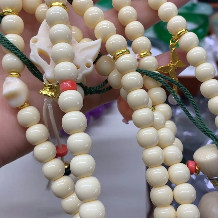 合金颈饰玛瑙/玉髓吊坠