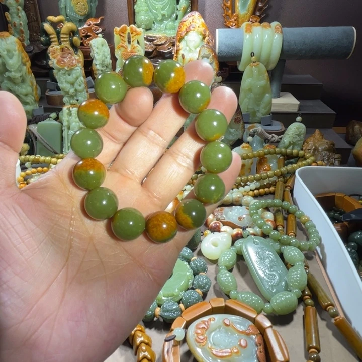 透闪石质玉未镶嵌珠宝奇石