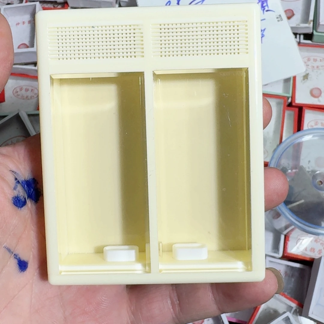 用***1蟋蟀蝈蝈我在外面吃饭呢啊