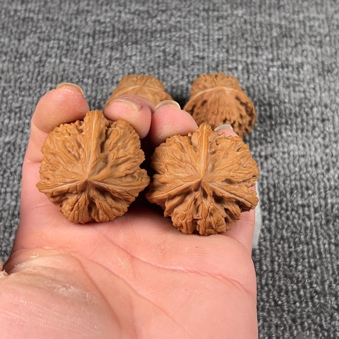 文玩核桃吊坠文山三愣