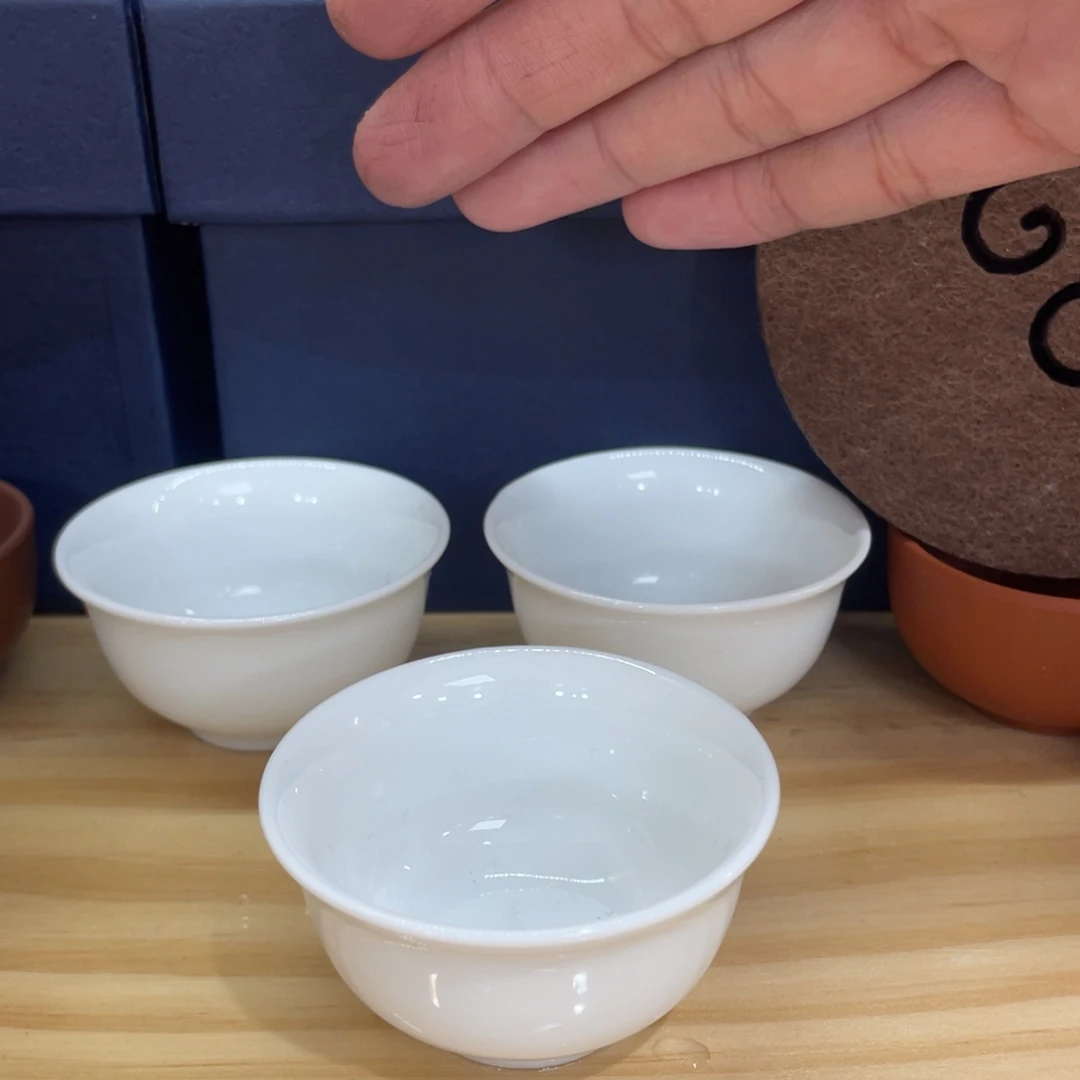 白瓷杯30毫升一个…3个一套