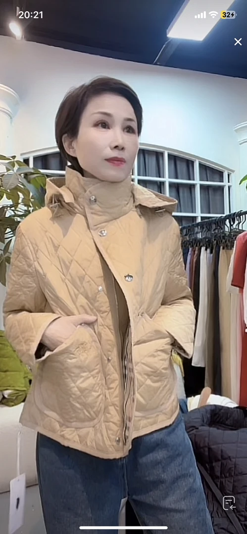 连帽菱形格前面两个大口袋外套-果梓258