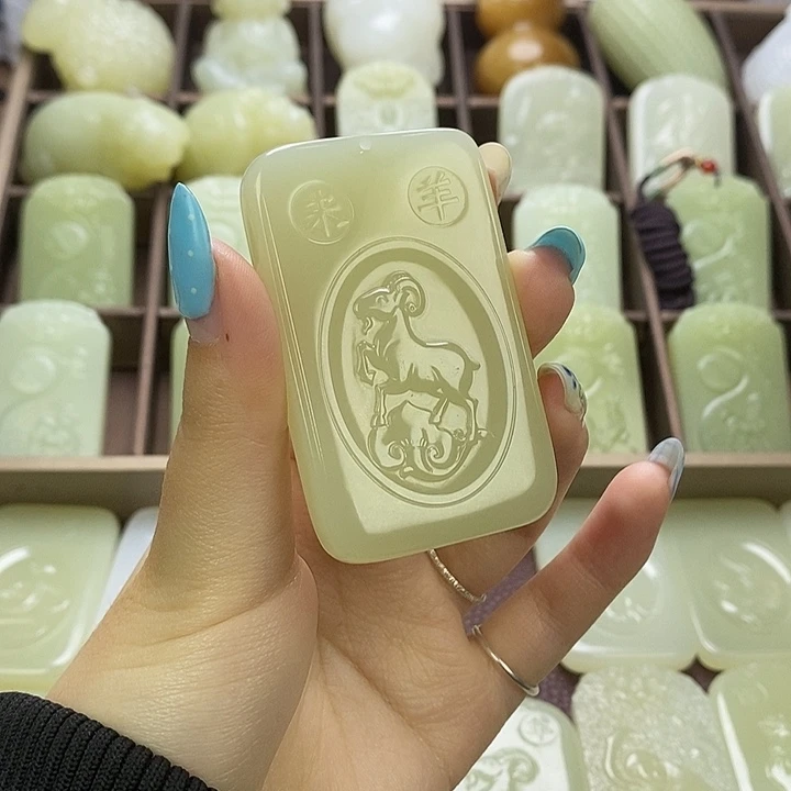 昆仑石双面守护羊