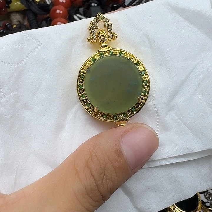 颈饰未镶嵌翡翠翡翠