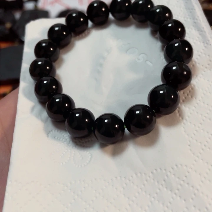 翡翠颈饰未镶嵌合*