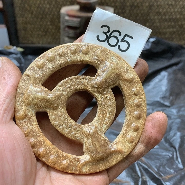 未镶嵌和田玉挂件