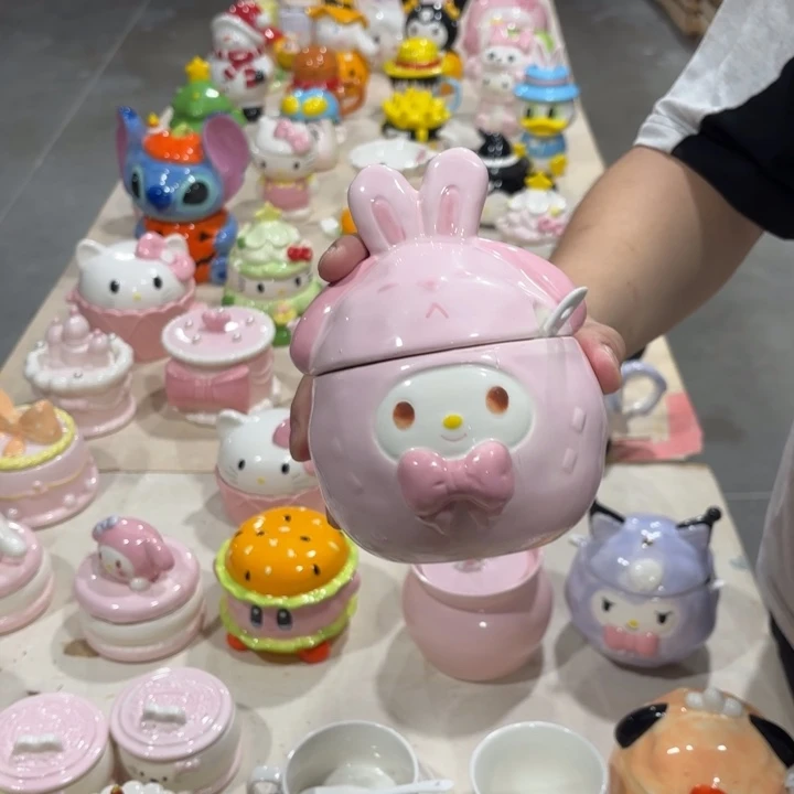 瓷片我在外面吃饭了哈哈哈