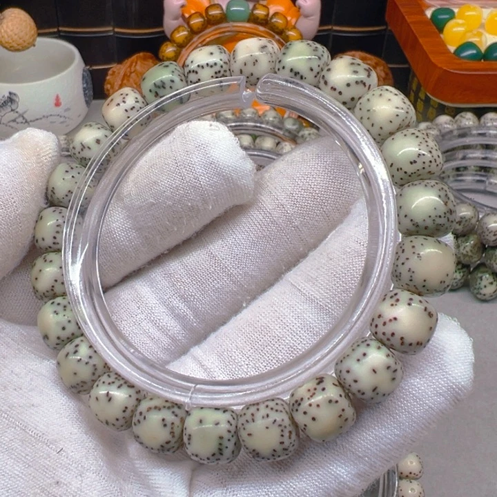 星月菩提手串10侧留白