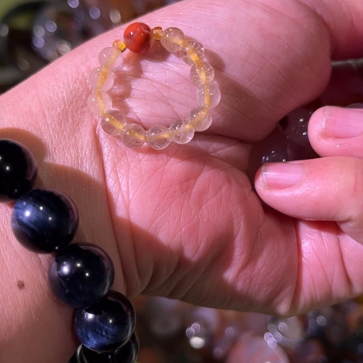 ****儿玛瑙/玉髓未镶嵌珠宝奇石