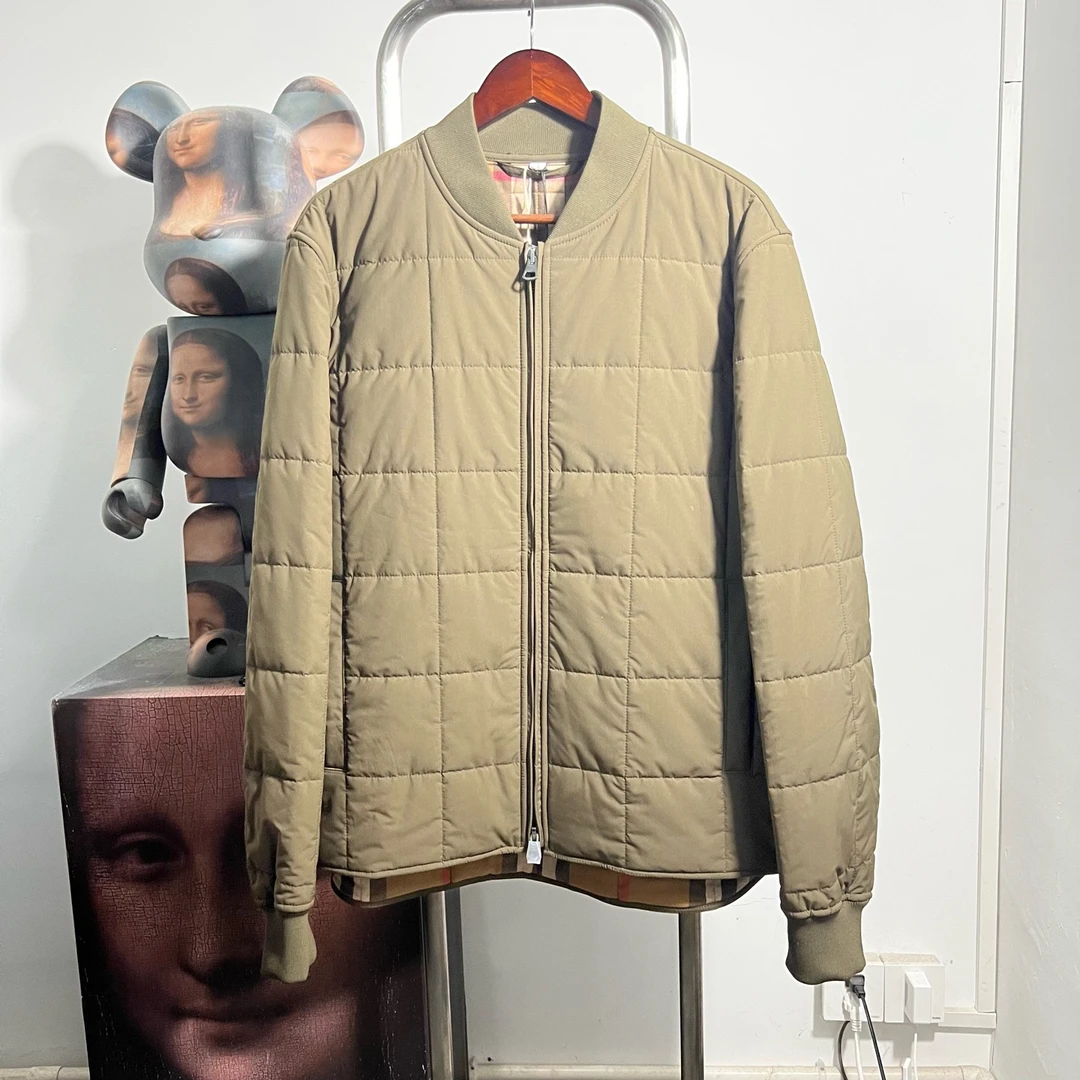 未使用 BURBERRY/博柏利 棉服 V1909 尺码：L 胸围64 衣长72