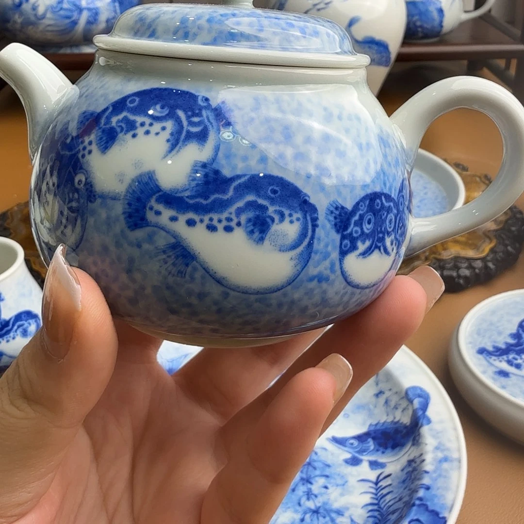 木***气盉木。   河豚壶。