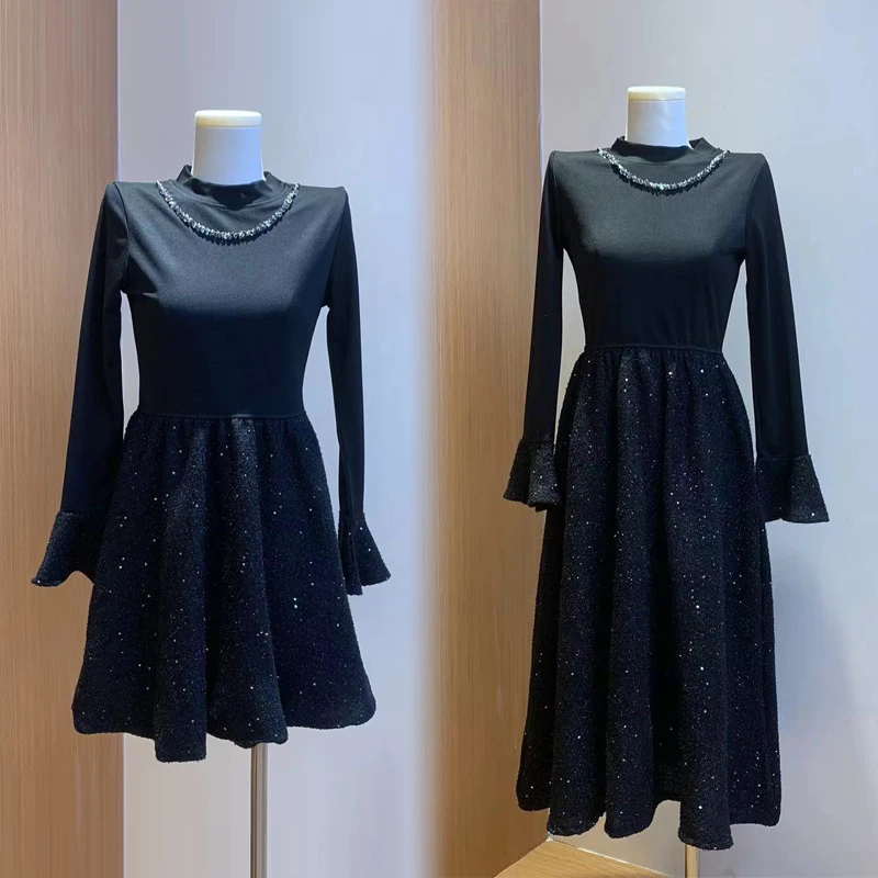 2024设计感圆领装饰项链亮片修身收腰贵气掐腰小黑裙气质连衣裙女