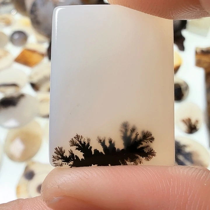 玛瑙/玉髓未镶嵌珠宝半成品
