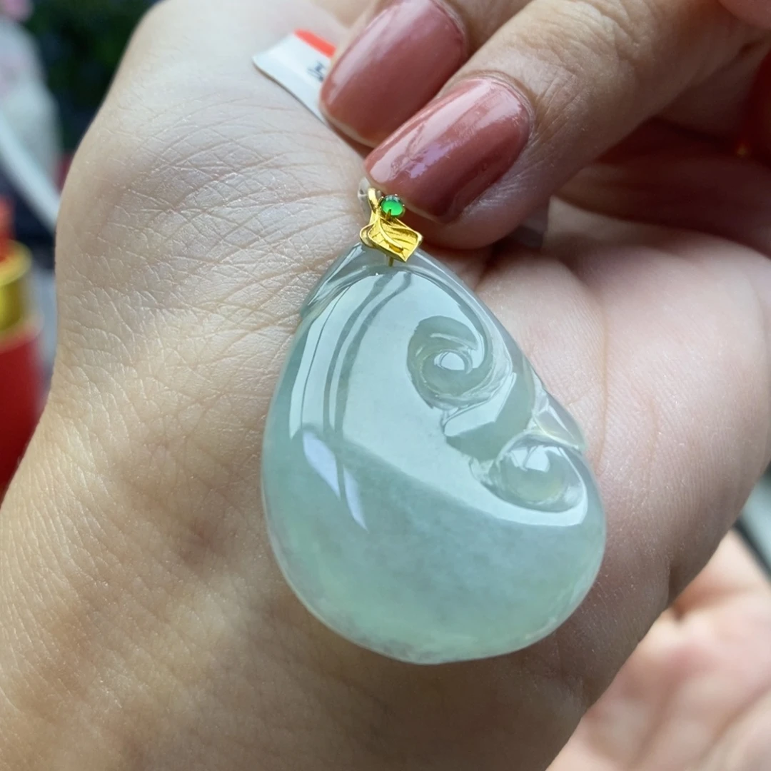 翡翠18K金镶嵌颈饰吊坠37