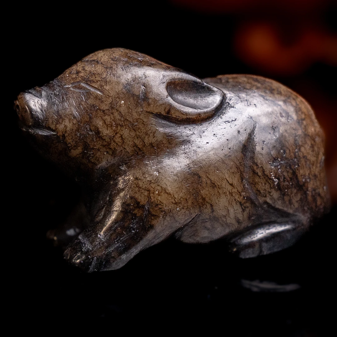 47明代和田玉玉猪把件-NJ