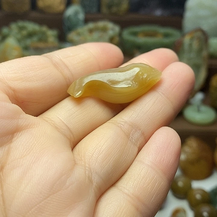 岫岩老玉（透闪石质玉）未镶嵌颈饰