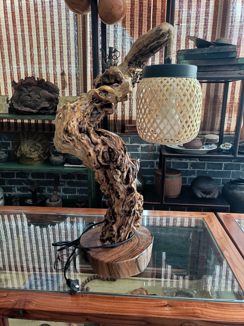 原生态石榴树装饰灯