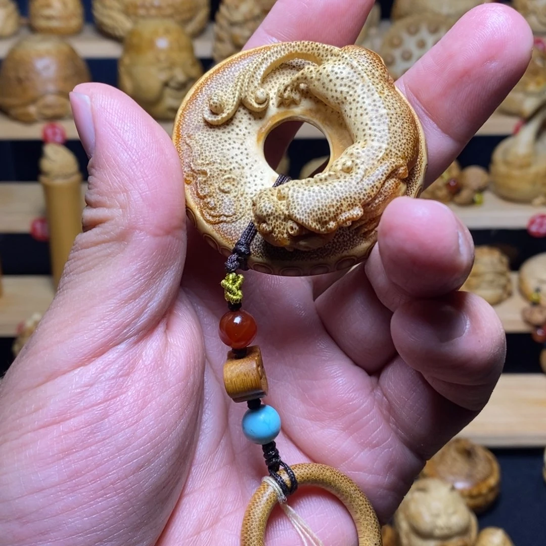 付***予竹竹根雕螭龙环把件