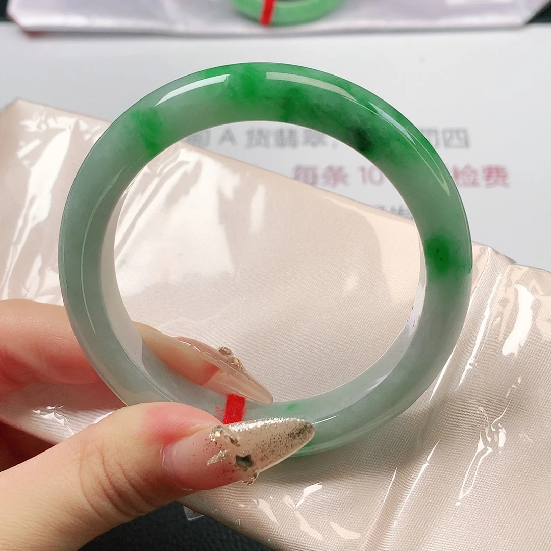 翡翠手镯未镶嵌1477