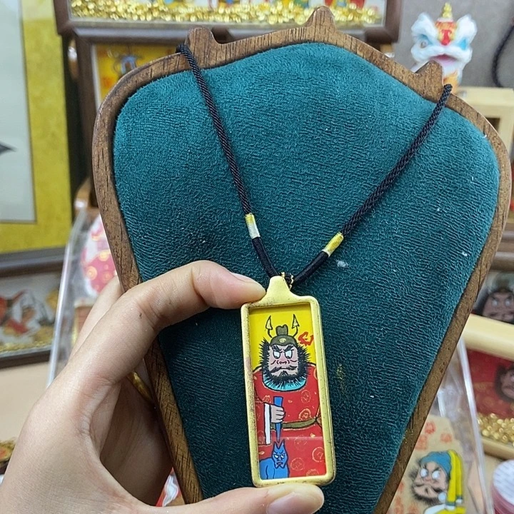 孤品朱砂奎爷持剑锌合金