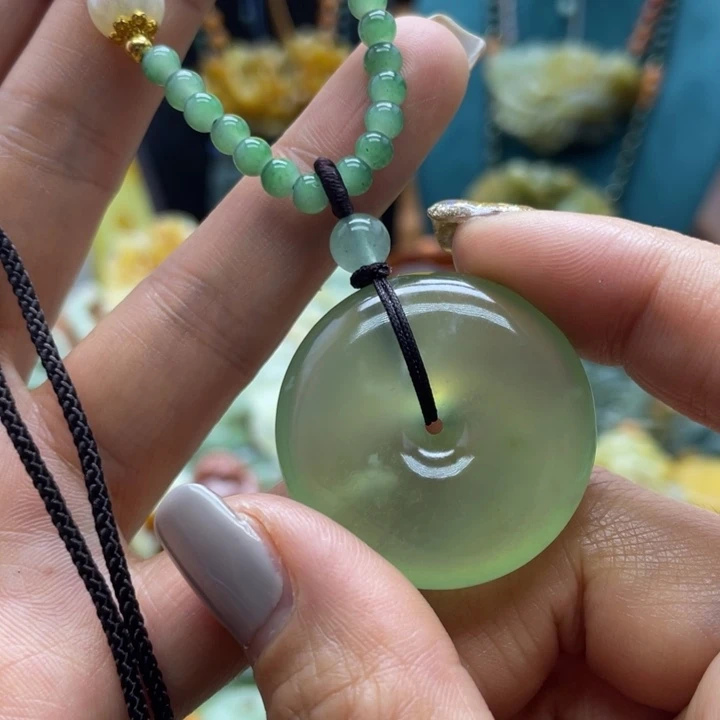 蛇纹石玉合金颈饰