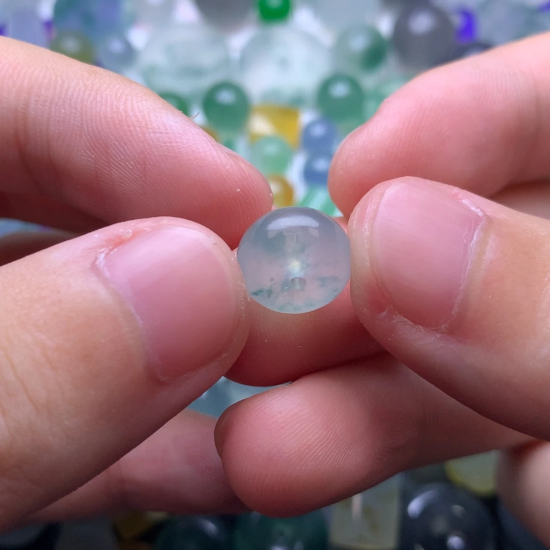 定制翡翠未镶嵌挂件