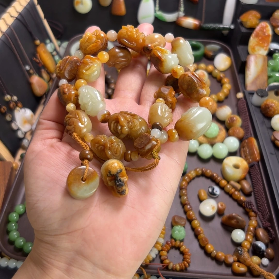 缘***颈饰未镶嵌和田玉