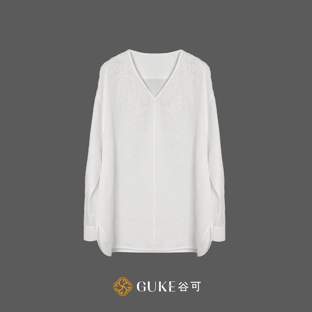 GKE/谷可C1181 V领重工绣花小衫女春夏新款