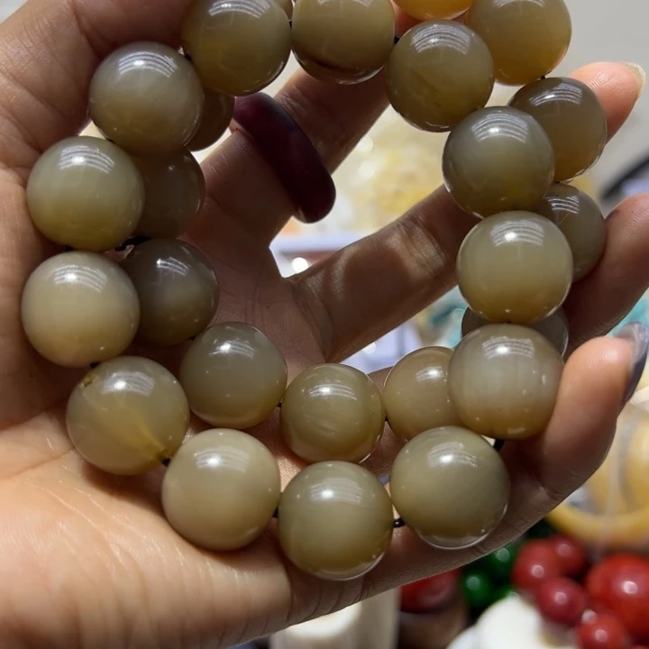 大果紫檀（缅甸花梨）1.8挖王手串圆珠