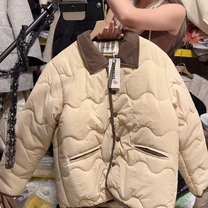 全新无暇奶咖色棉服m