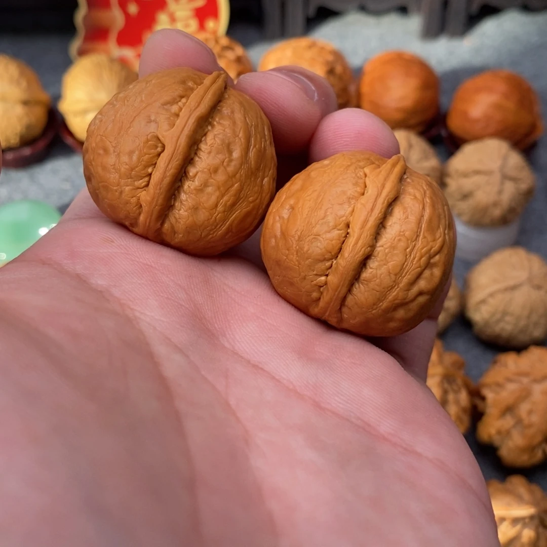 文玩核桃把件金佛