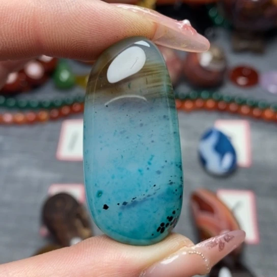 玛瑙/玉髓珠宝奇石未镶嵌天***邻打孔不退不换