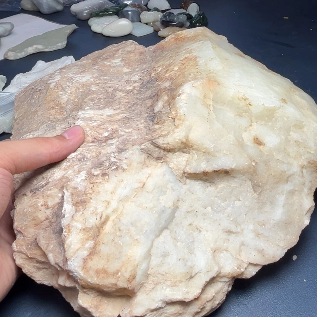 和田玉（糖玉）未镶嵌挂件