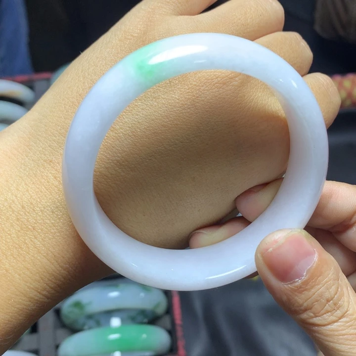 定制翡翠未镶嵌翡翠手镯55.8