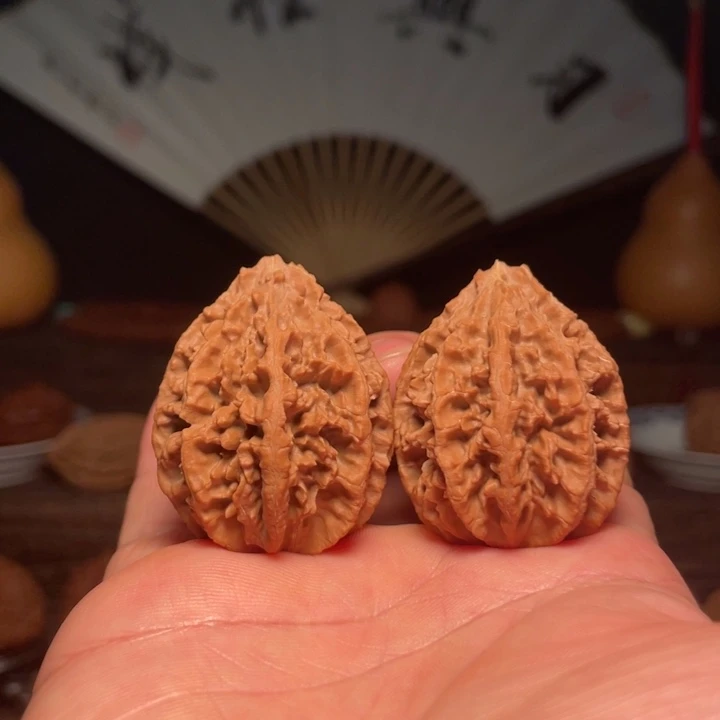 文玩核桃吊坠八棱满天星