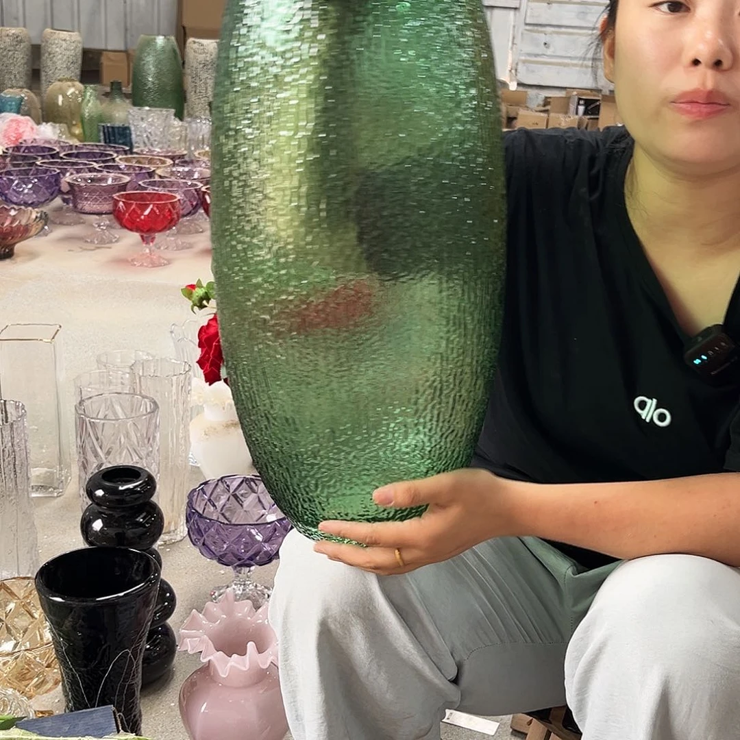 水晶花瓶绿色菩提