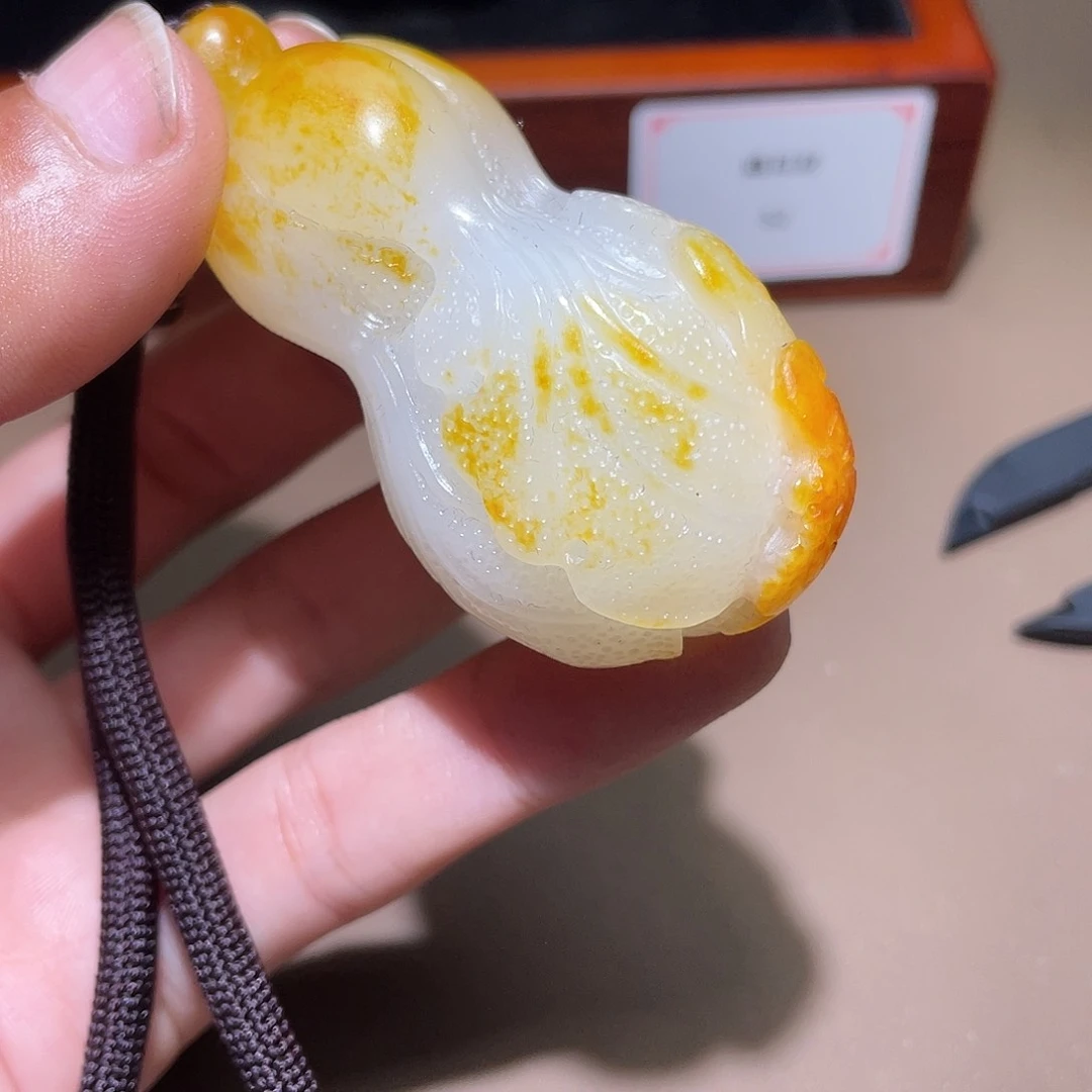 和田玉颈饰未镶嵌Z6