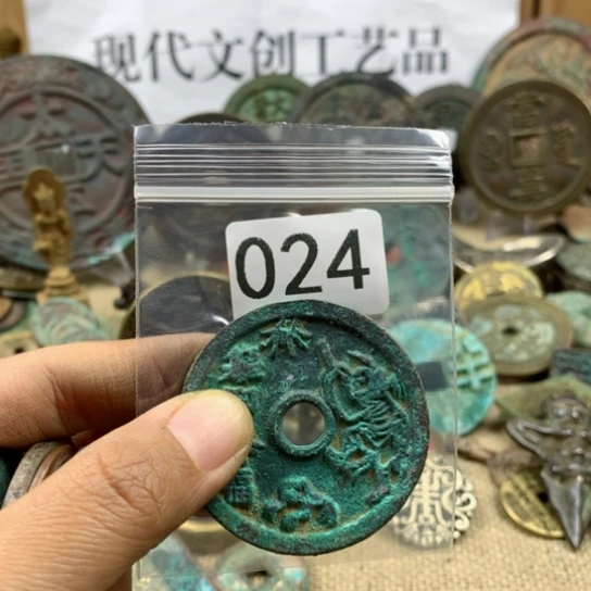 铜静**雨现代文创工艺品