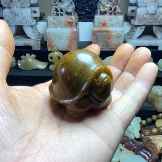 未镶嵌和田玉摆件