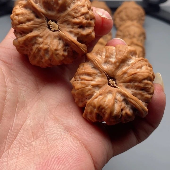 文玩核桃吊坠大*蛤蟆核桃尺寸44