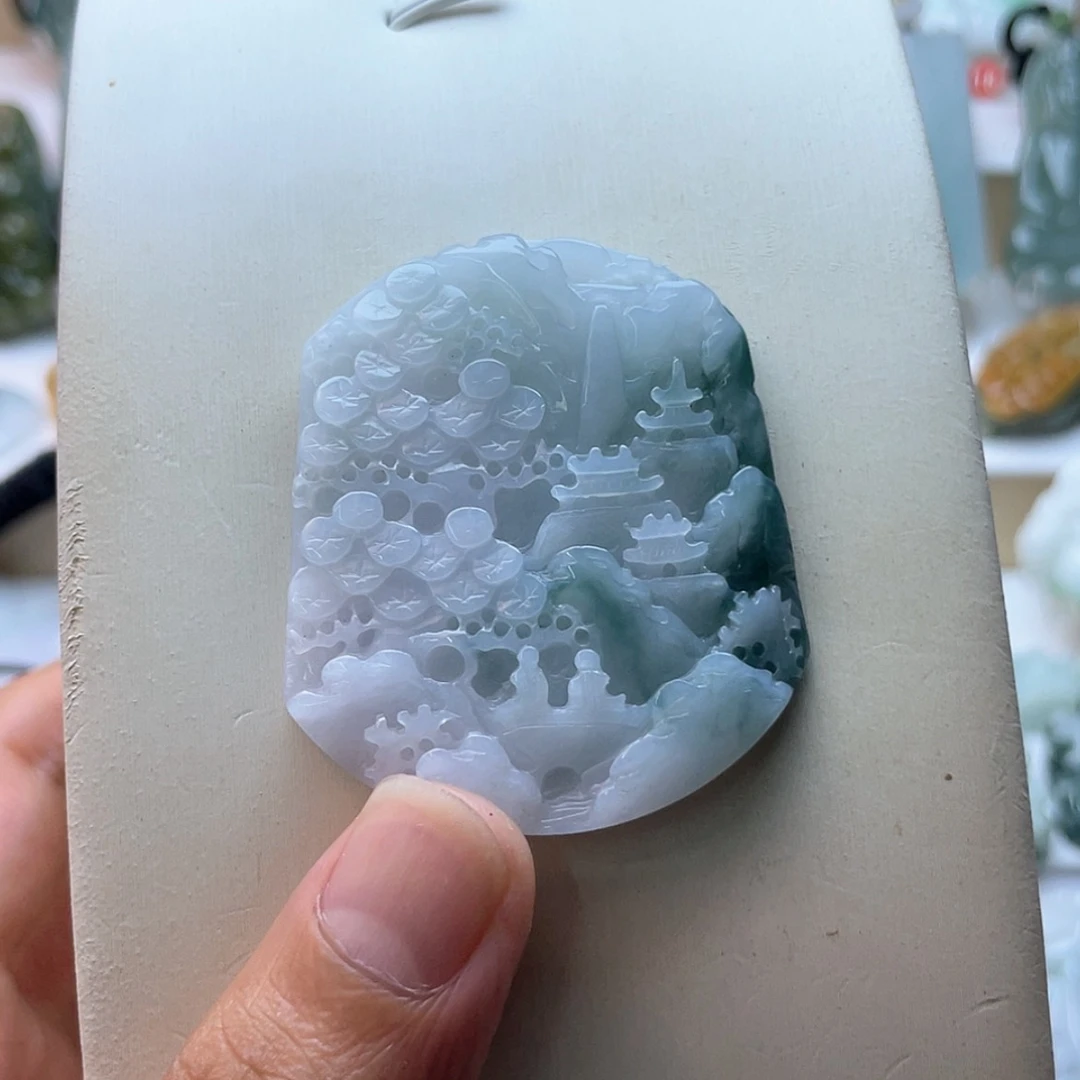 【闪购商品】翡翠未镶嵌颈饰淄****峰翡翠