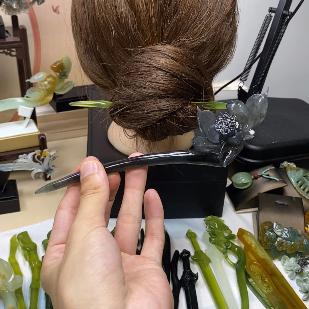 蛇纹石玉合金发饰荷花