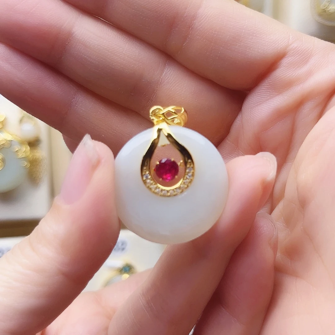 和田玉银S925镀金镶嵌颈饰