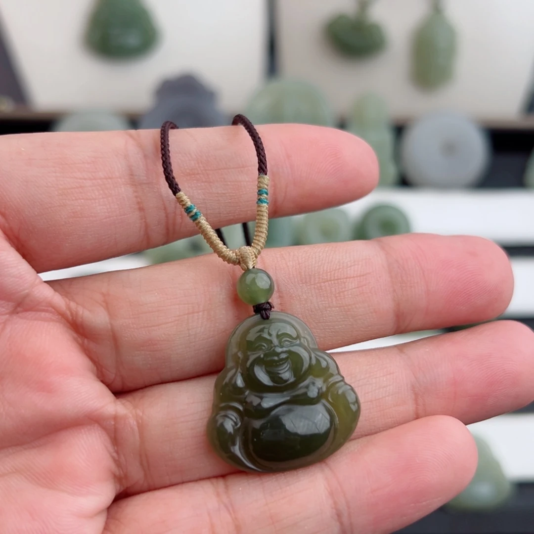 吊坠(赠链)未镶嵌和田玉666