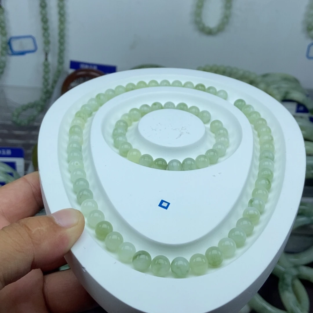 未镶嵌蛇纹石玉手链