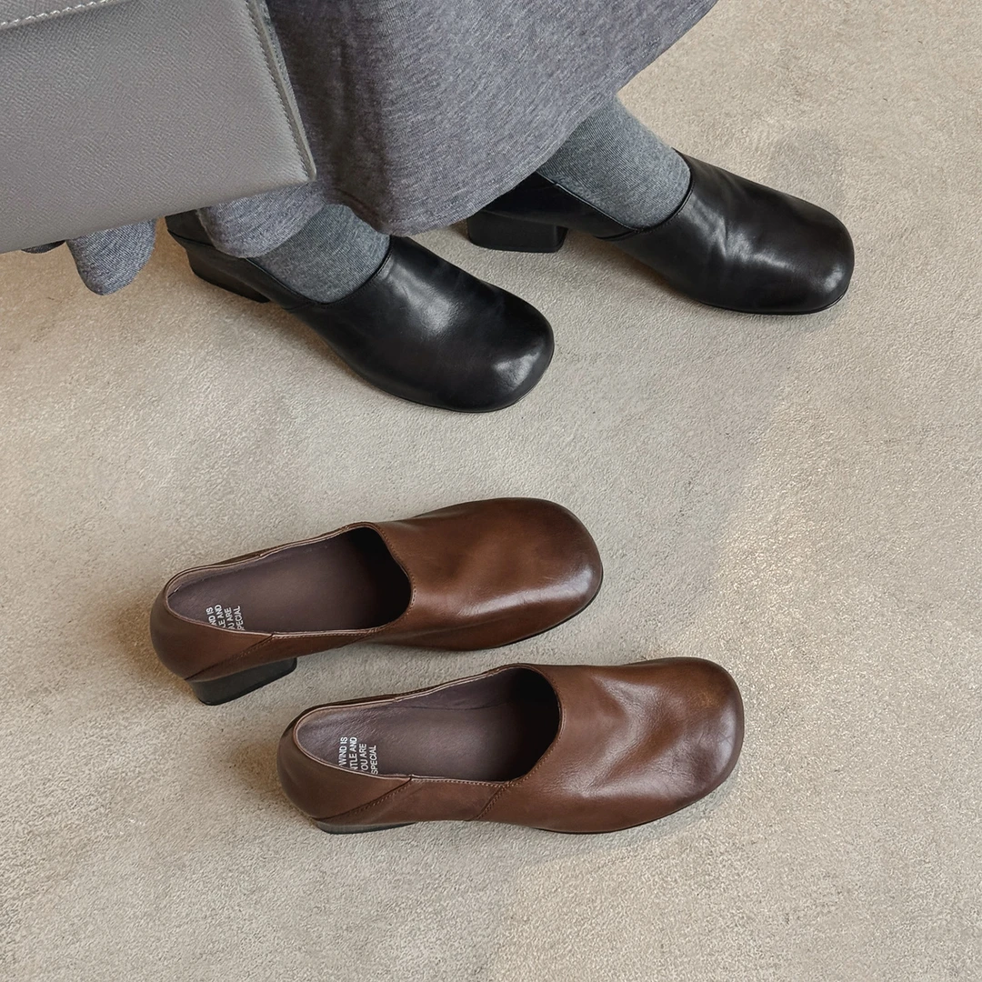 诗宝斐尔~法式复古小皮鞋女春秋真皮圆头粗跟深口单鞋高跟乐福鞋