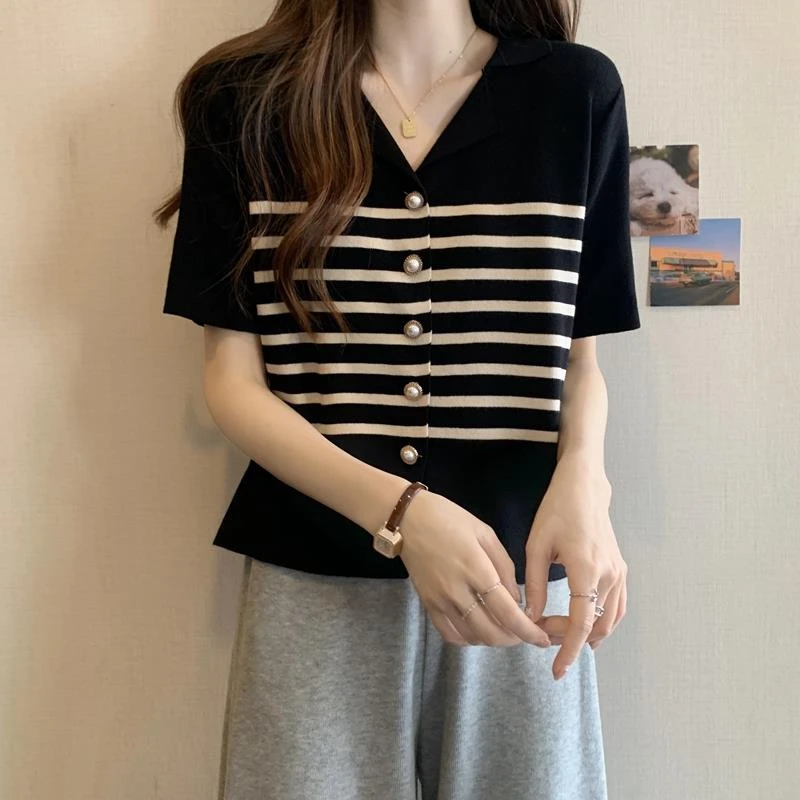 大码女装遮肚子冰丝短袖针织开衫女夏季薄款胖妹妹显瘦条纹V领上