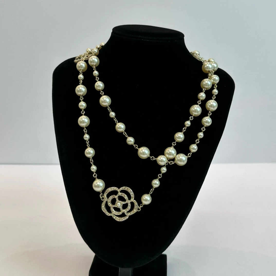 95新 Chanel/香奈儿 珍珠镶钻山茶花毛衣项链 16623