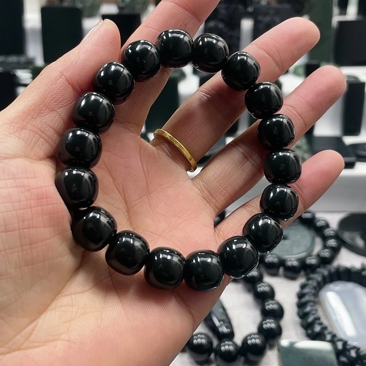 【闪购商品】颈饰未镶嵌和田玉（青玉）?